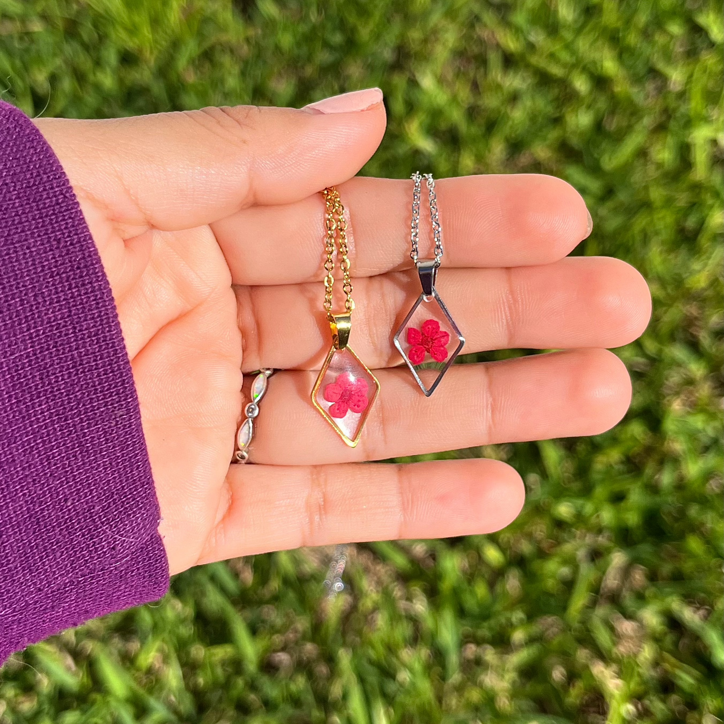 Red Dainty Single Flower Necklace - 3 Designs