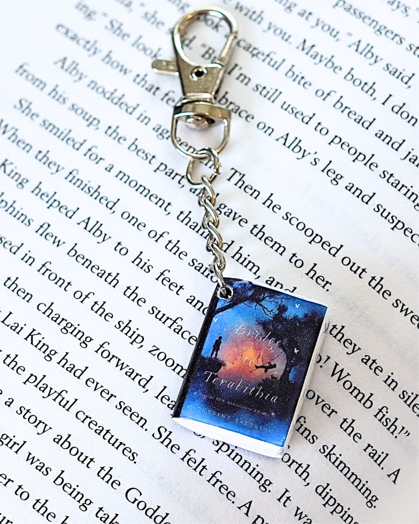 Children’s Favorites & Fairy Tales Book Keychains