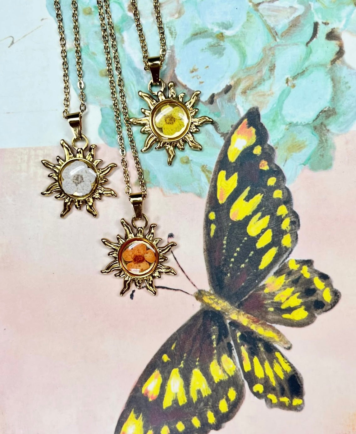 Sun Charm Single Flower Necklace - 10 Colors