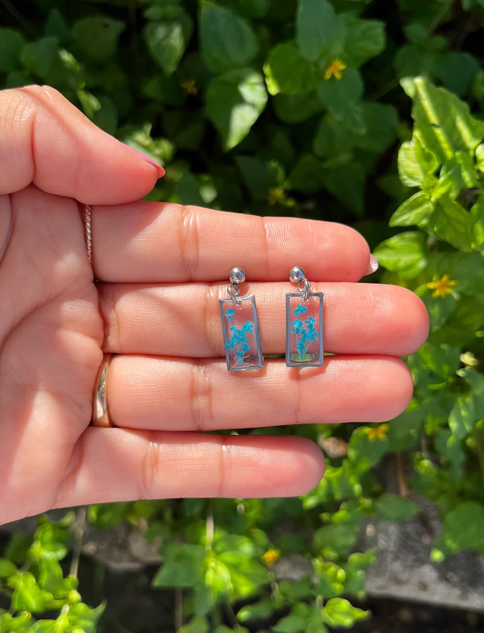 Blue Queen Lace Flower Rectangle Stud Earring