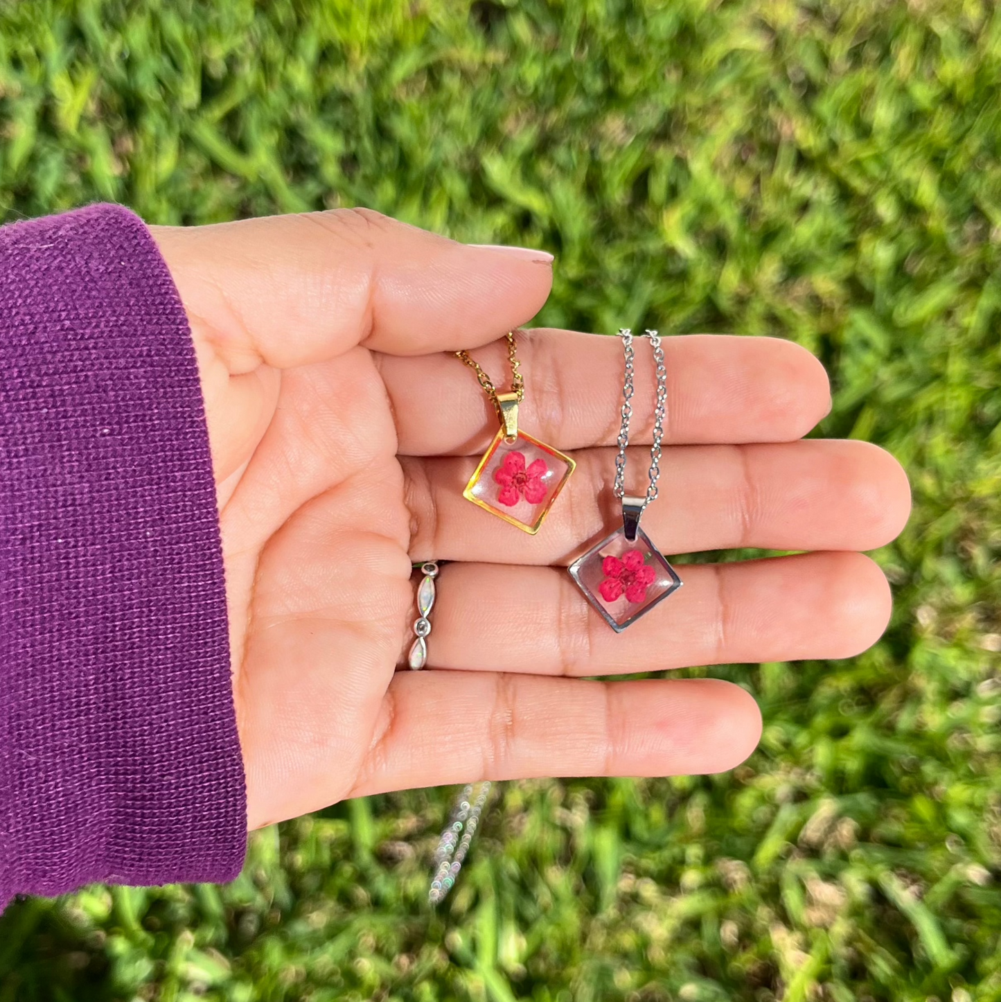 Red Dainty Single Flower Necklace - 3 Designs