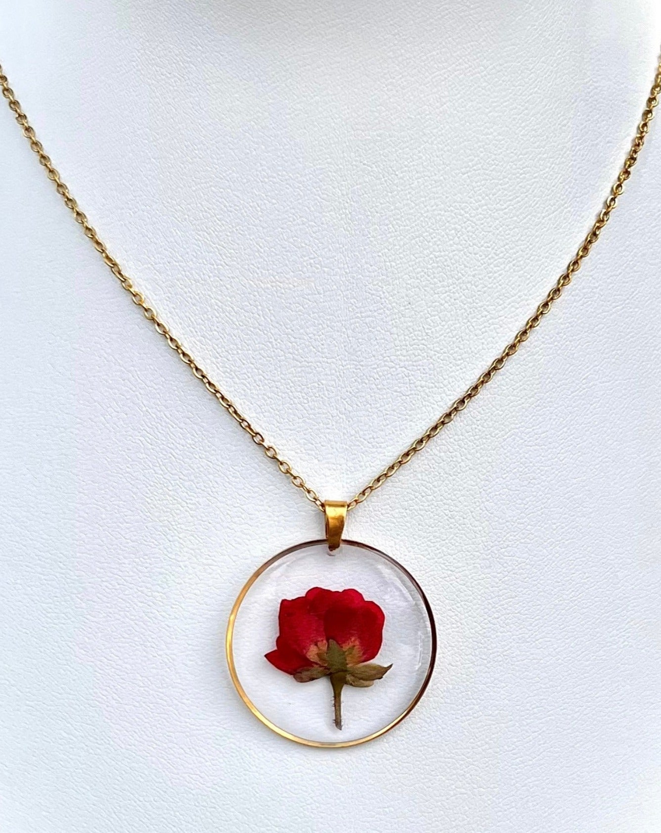 Romantic Red Rose Flower Circle Necklace