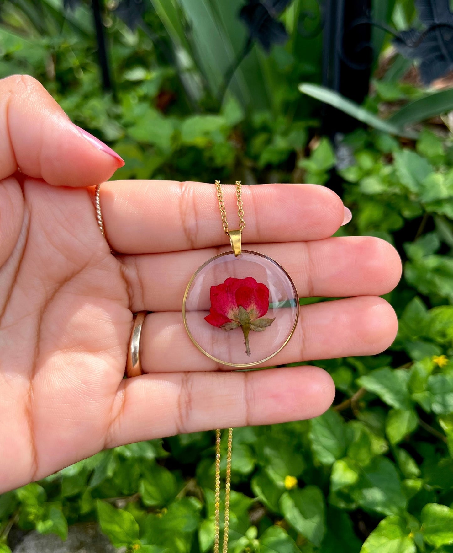 Romantic Red Rose Flower Circle Necklace