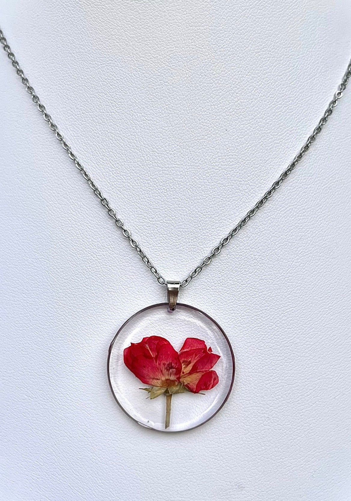 Romantic Red Rose Flower Circle Necklace