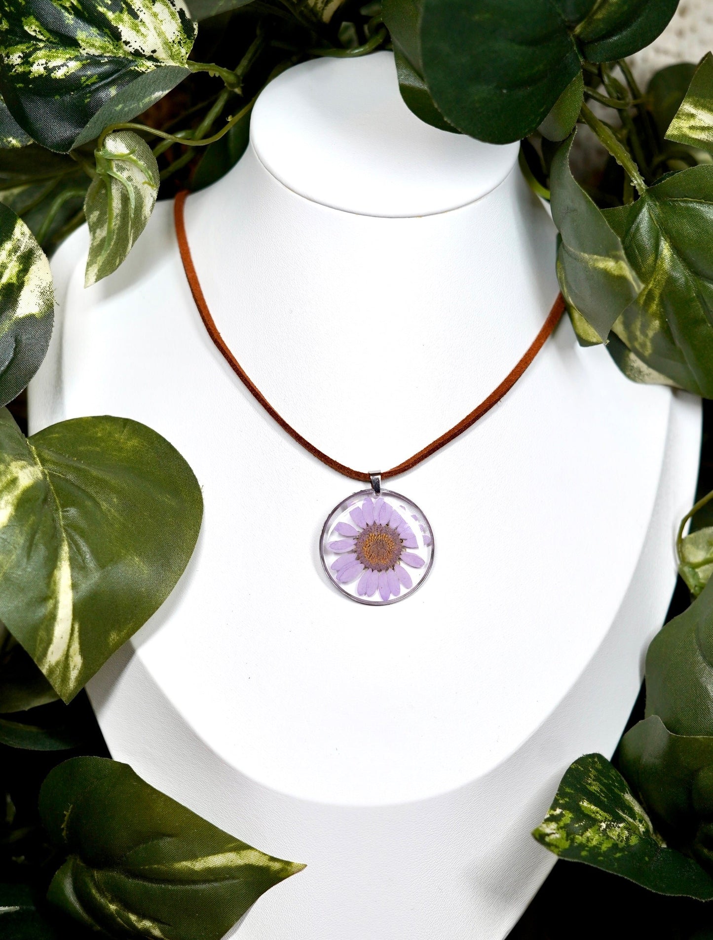 Large Pastel Purple Daisy Flower Circle Leather Necklace