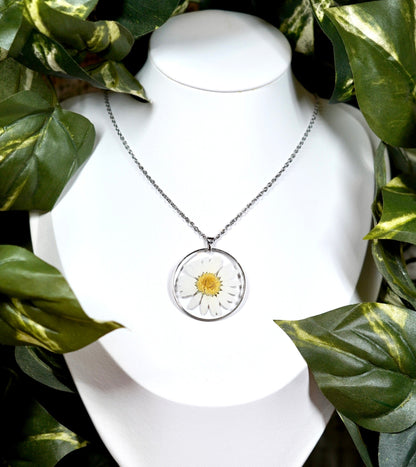 Pressed White Daisy Flower Circle Necklace