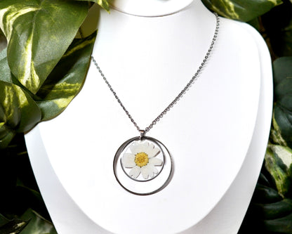 White Daisy Flower Double Circle Necklace