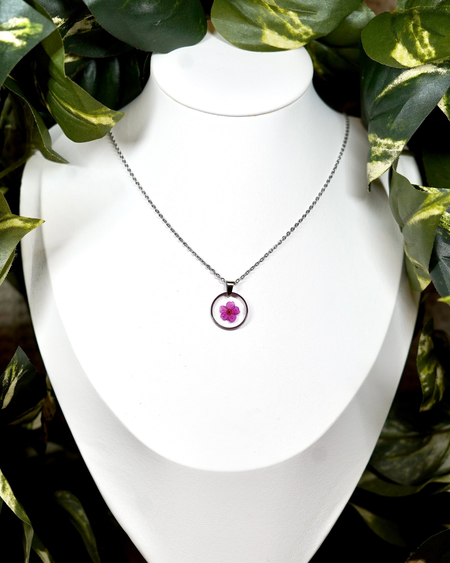 Hot Pink Single Flower Circle Necklace