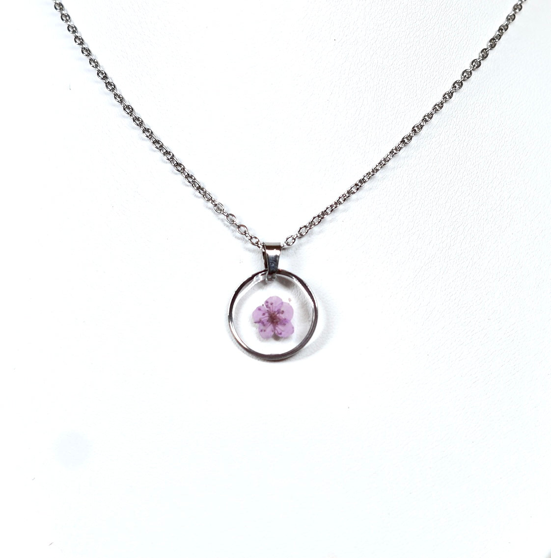 Pastel Purple Single Flower Circle Necklace