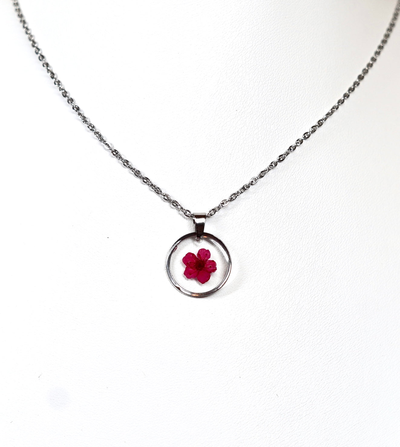 Red Single Flower Circle Necklace