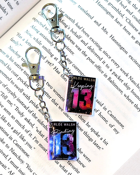Keeping 13 miniature book keychain