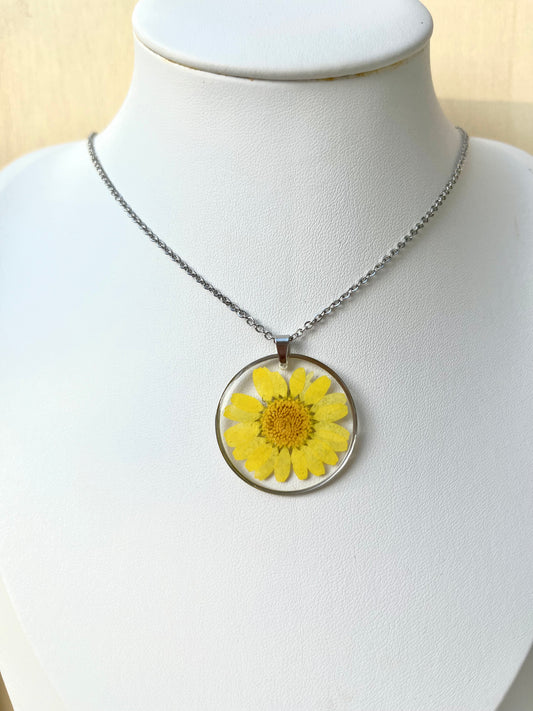 Large Yellow Daisy Flower Circle Necklace