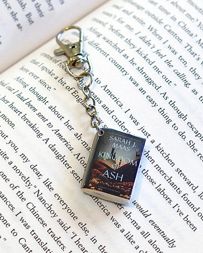 'Romantasy' Book Keychains