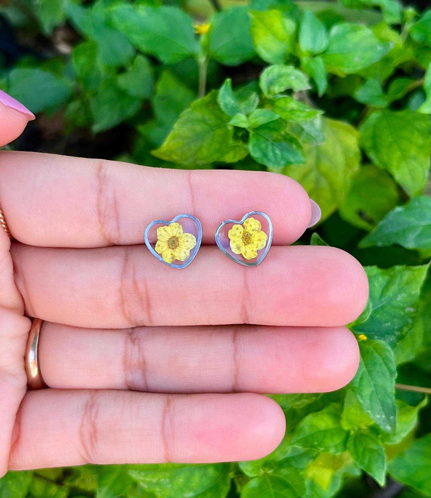 'Sweet Heart' Flower Studs - 10 Colors