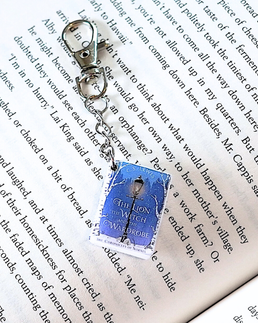 The Lion The Witch and the Wardrobe miniature book keychain