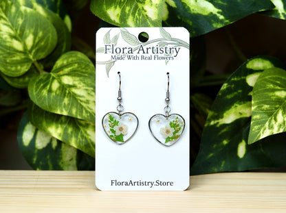 "Sweet Heart" White Flower Dangle Earring