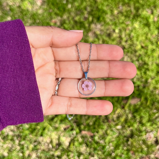 Dainty Single Pastel Purple Flower Circle Necklace