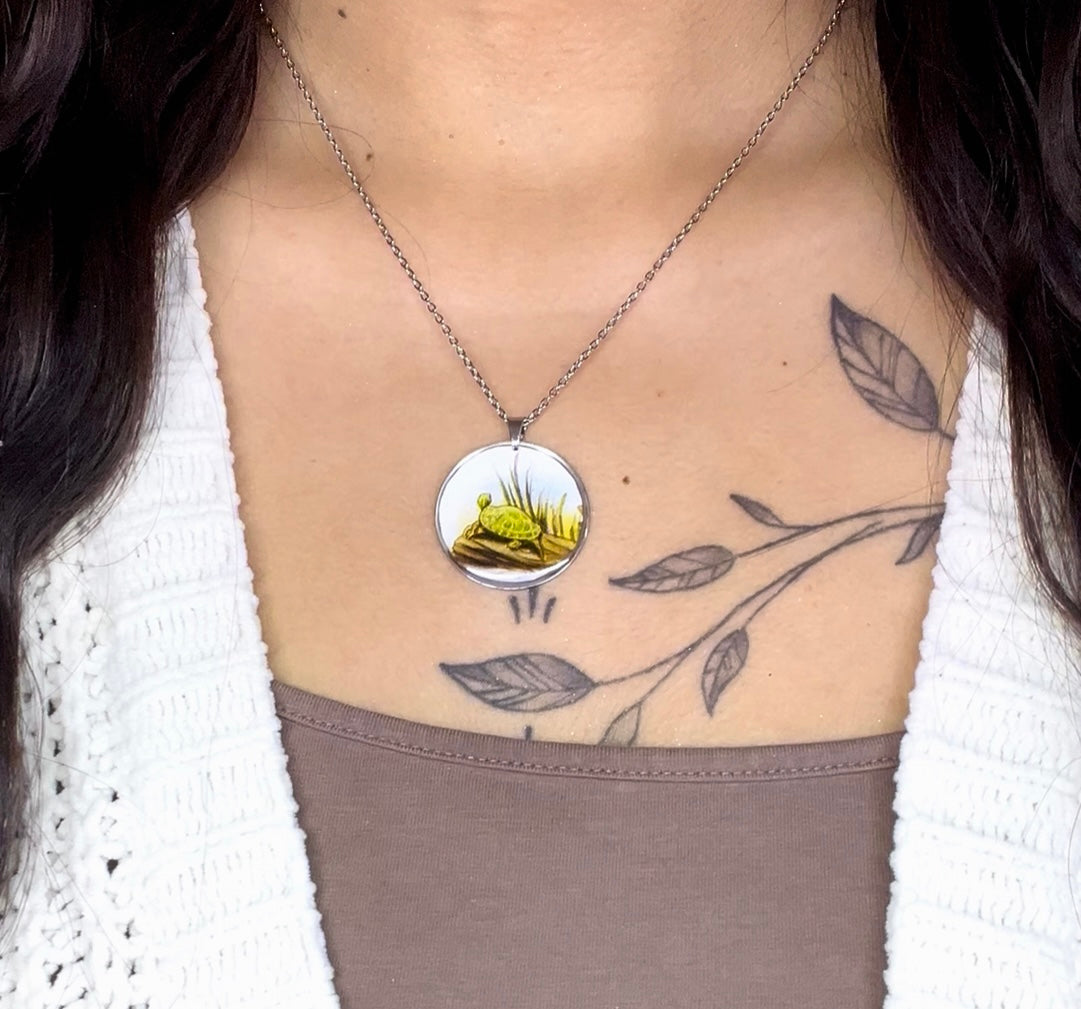 Turtle Illustration Circle Flower Circle Necklace